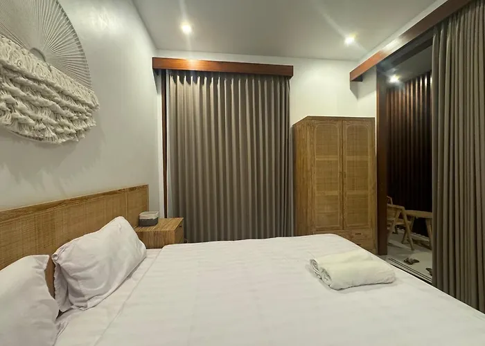 Bali - 3 Bedroom Villa *