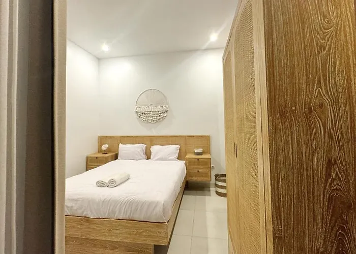 Bali - 3 Bedroom Villa *